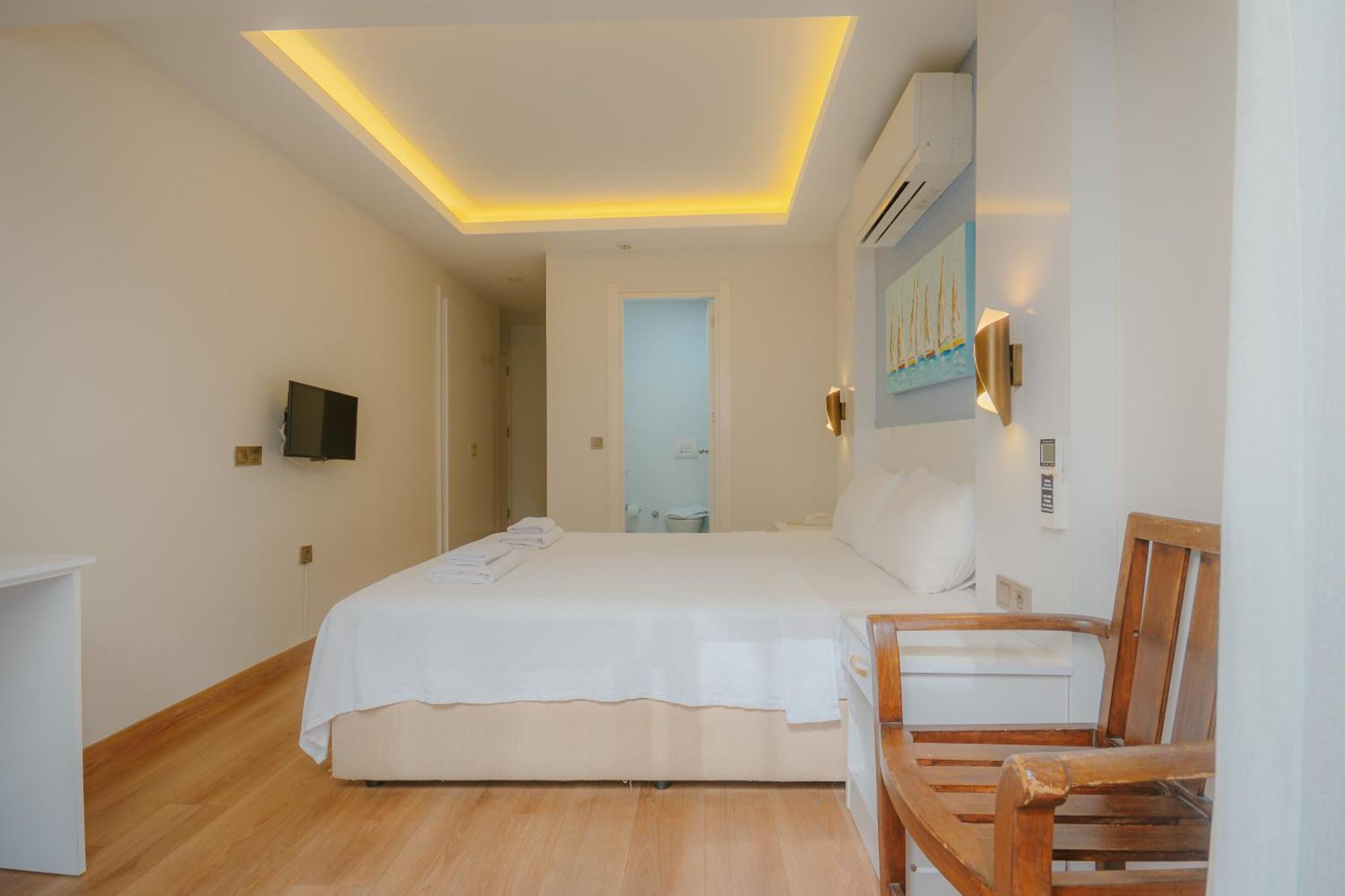 Hotel No37 3*